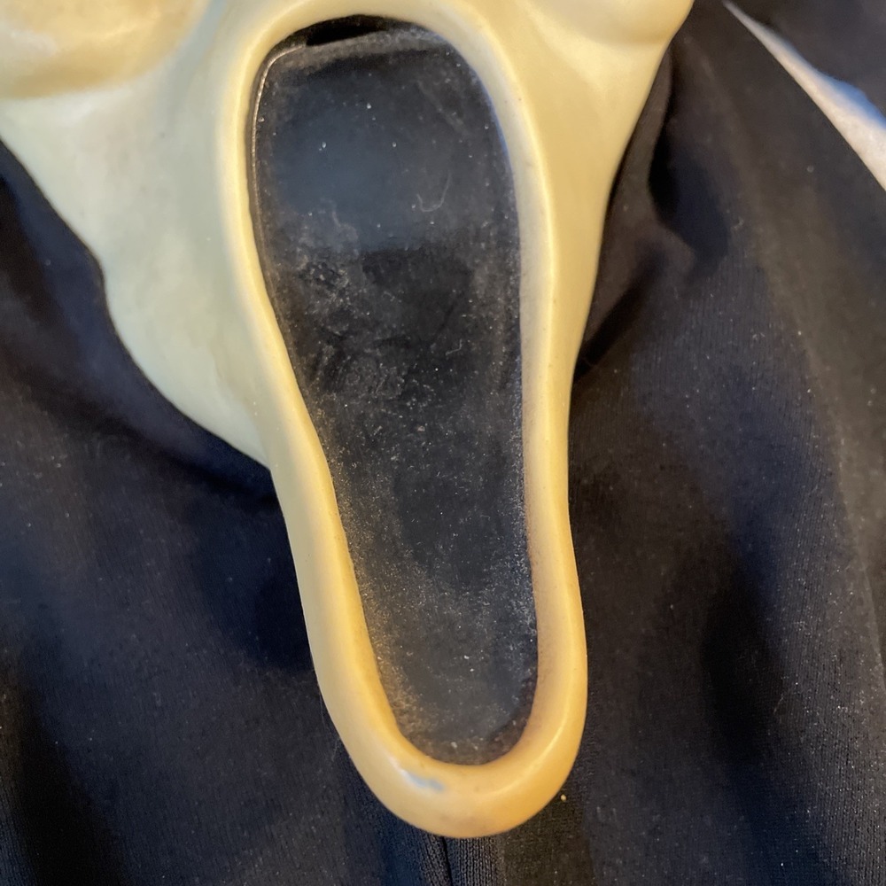 Vintage Scream Movie Ghost Face Mask Easter Unlimited Brown/tan - Picture 2 of 5